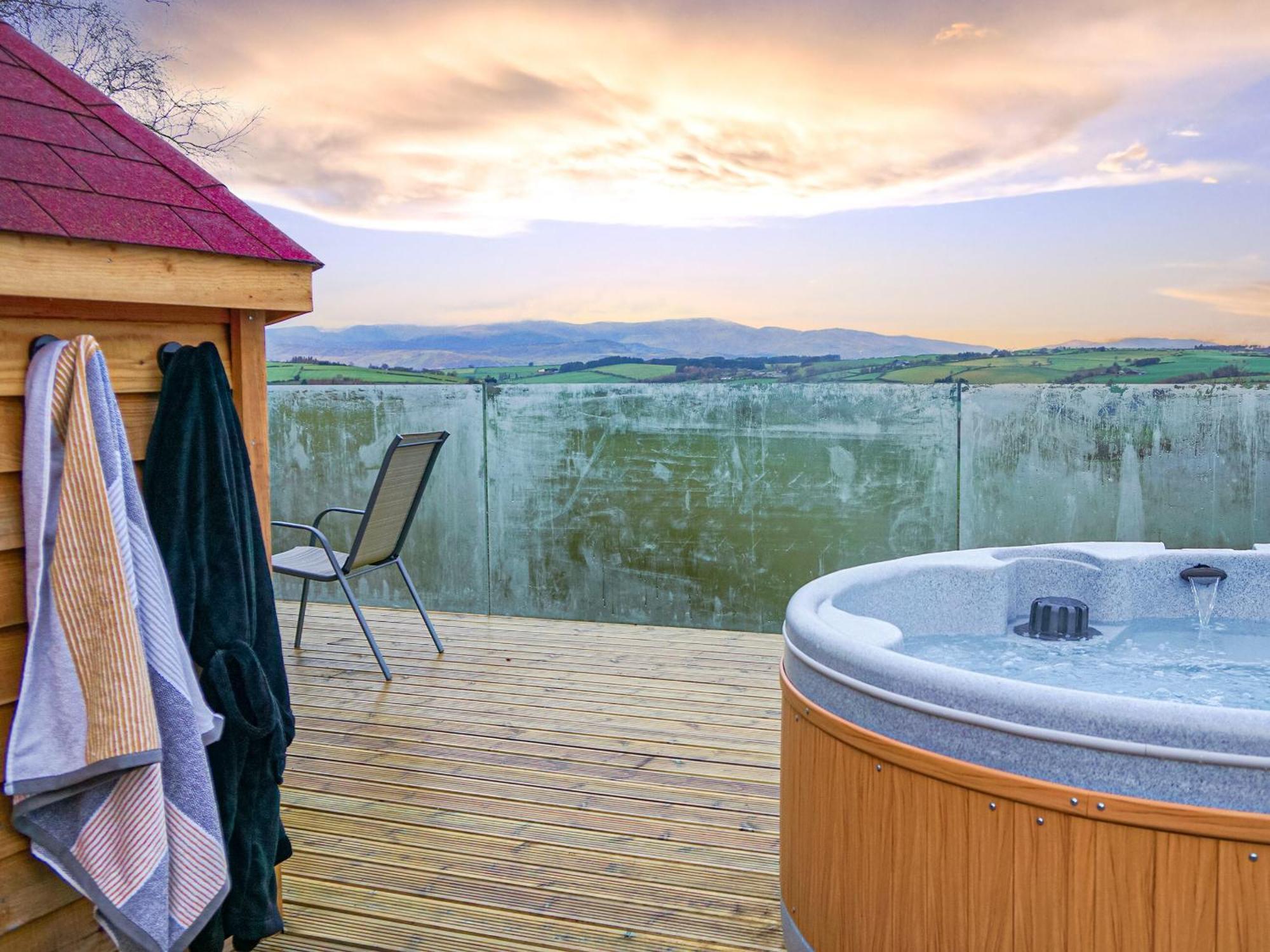 Holiday home Cwt Celyn-qu7605 Llangerniew