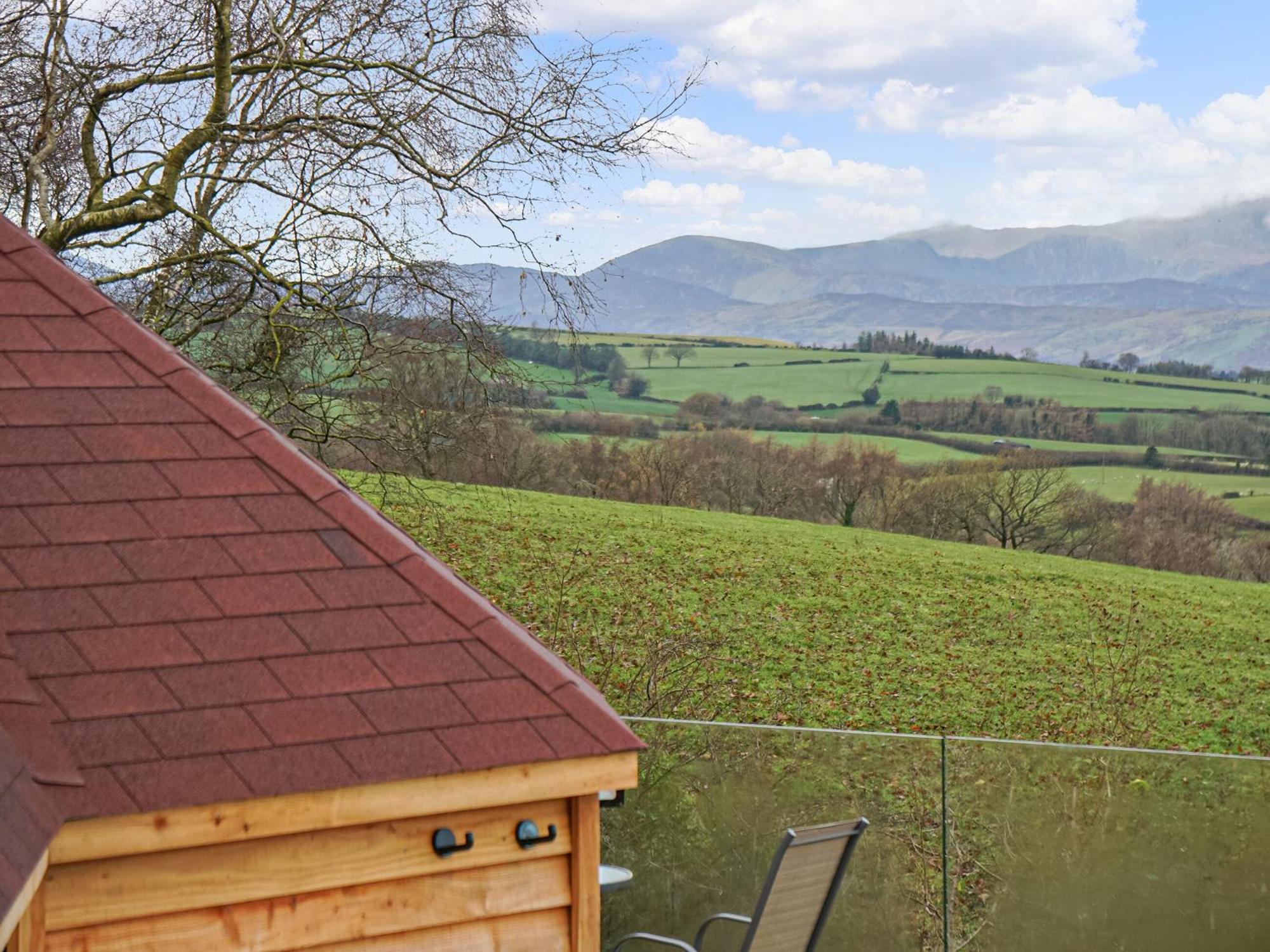 Holiday home Cwt Celyn-qu7605